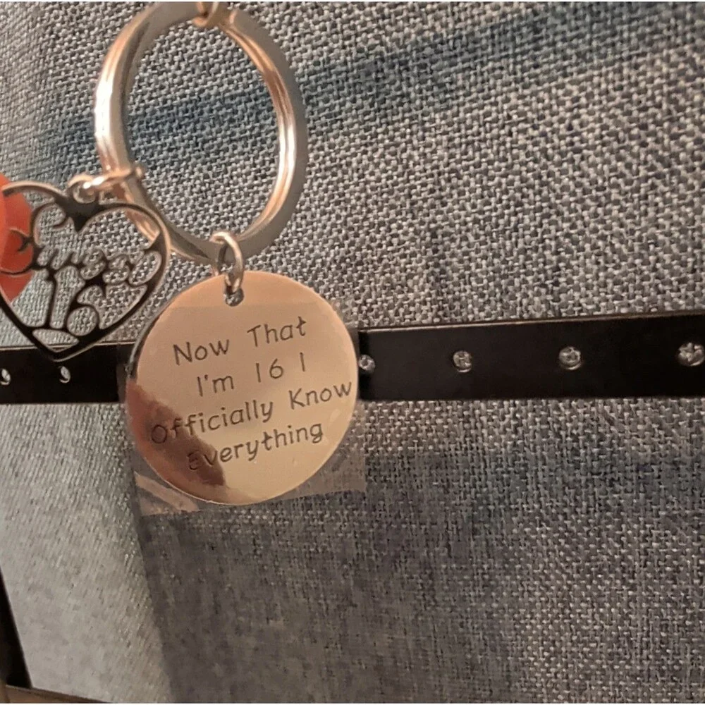 Sweet 16 Funny Keychain Silver Tone Birthday Gift ..I Officially Know Everything